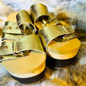 Grazia Donna US size 6 Womens sandals gold Wedges Italy Slip On
